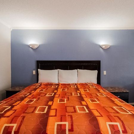 Oyo Hotel Houston I-69 & I-610 المظهر الخارجي الصورة