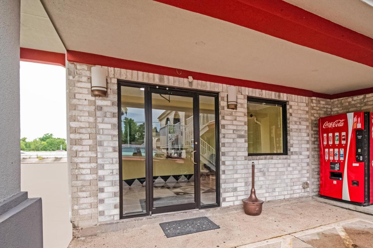 Oyo Hotel Houston I-69 & I-610 المظهر الخارجي الصورة