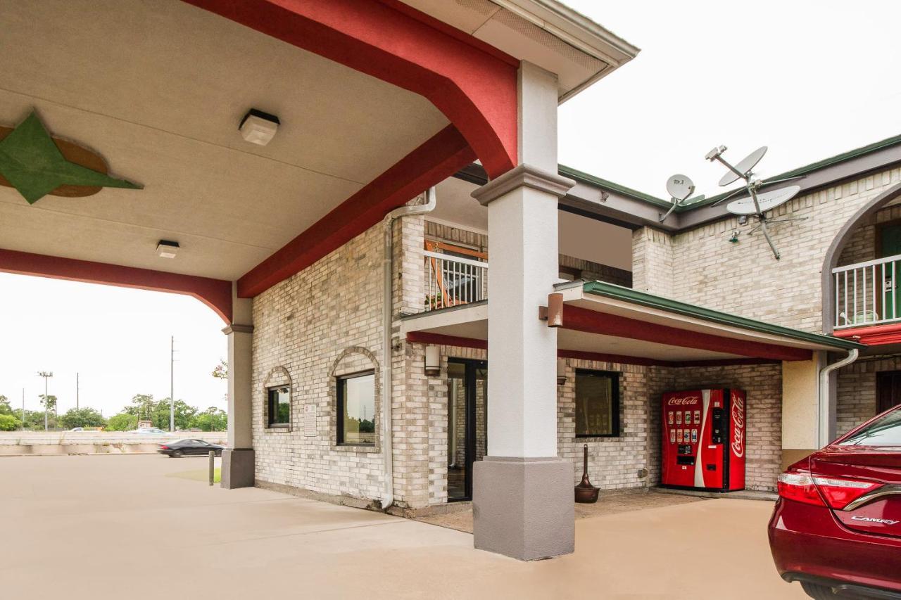 Oyo Hotel Houston I-69 & I-610 المظهر الخارجي الصورة